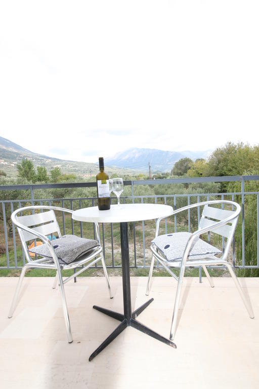 Cosmos Apartments Vasiliki  Exterior photo